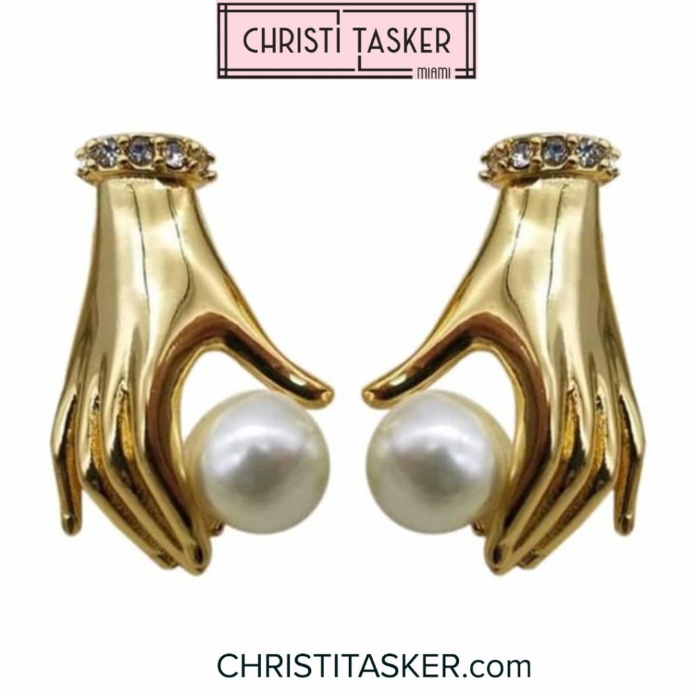 Unique Hand Holding Pearl Gold Earrings 2.2 cm